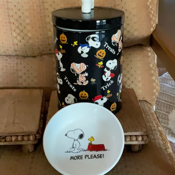 Peanuts Other - Snoopy & Woodstock Halloween Costumes Canister & MORE PLEASE! pet bowl NWT